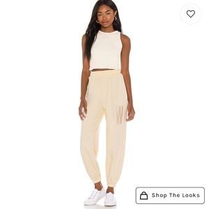 Winter Muse LNGE Jogger Sweatpants in Vanilla